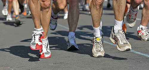 Las zapatillas en una maratón deben ser cómodas y flexibles