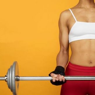 La musculación ayuda a las mujeres a tonificar su figura 